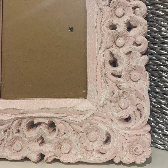 Shabby Chic Style 4”x6” 4x6 Photo Frame - Pretty Pink & Shimmery Photo Holder - Picture 3 of 14